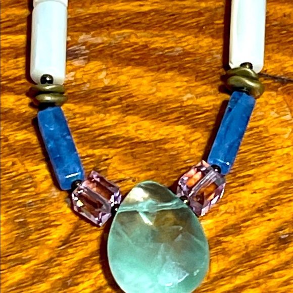 Emily Ray Shell Necklace - Picture 5 of 7